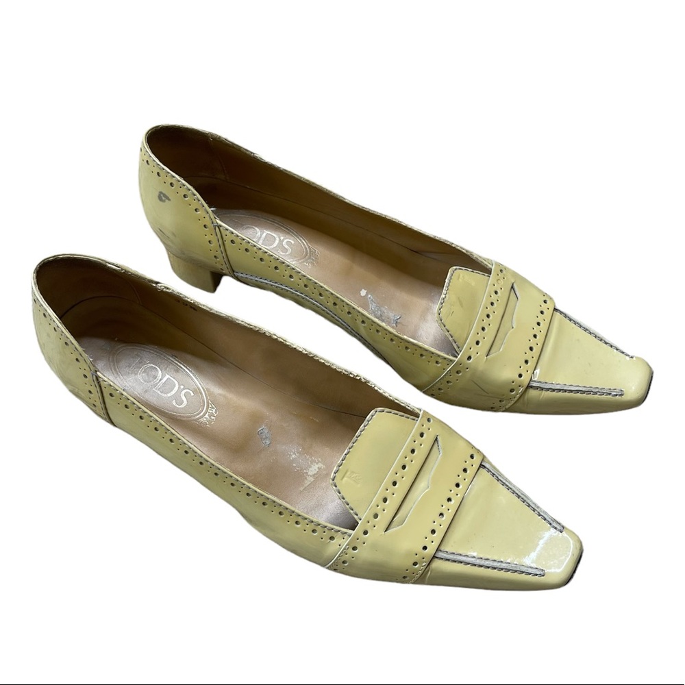 Tod’s off White Flats Short Point Vintage Heels Women’s Size 39.5. P